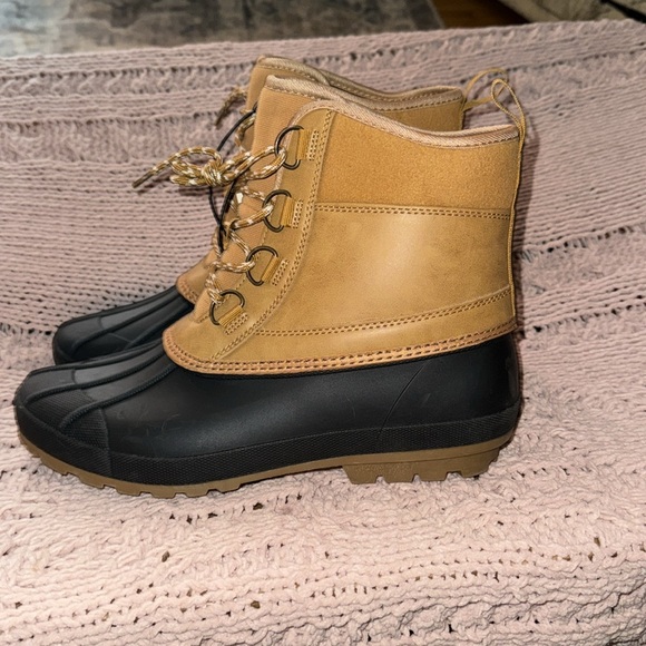 Duck Boots perfect Winter/Fall Boots woman’s size 11 men’s size 9.5. - Picture 3 of 4